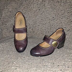 TAOS-Stage Mary Jane Heels-Oxblood Ombre Leather-Hook Loop-Sz 37-Near Mint